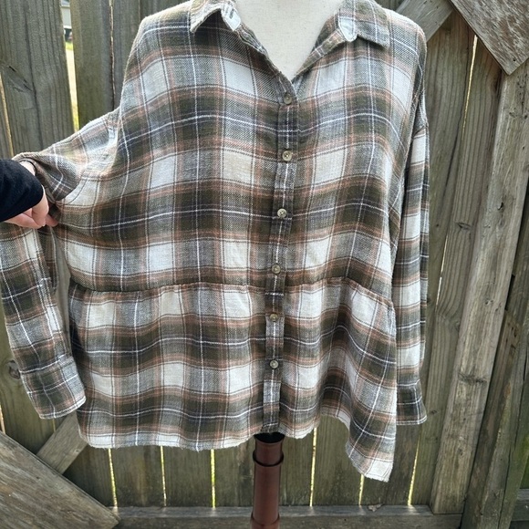 American Eagle Casual Loose Fit Mossy Plaid Oversized Button Down Cozy Shirt - Picture 8 of 9